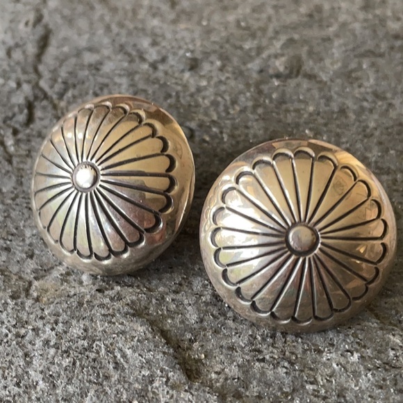 Vintage Native American Sterling Flower Concho Earrings - Picture 10 of 11